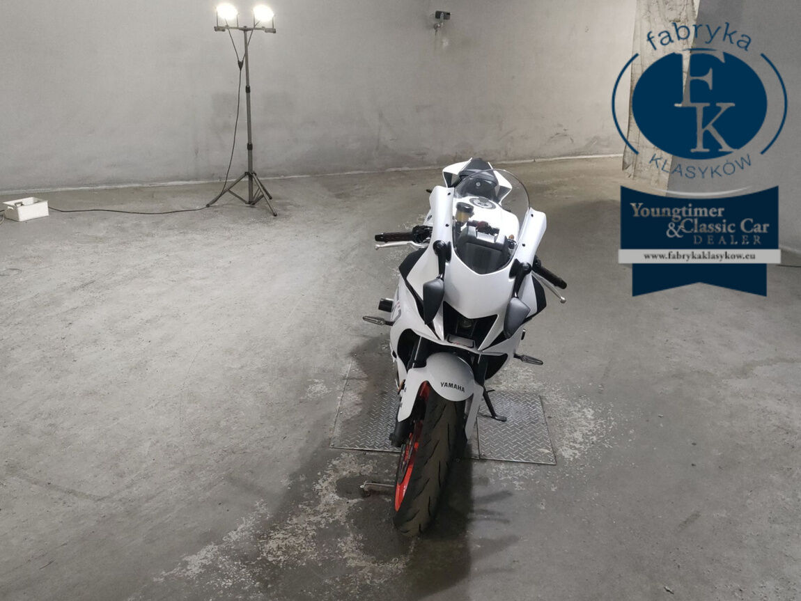 YAMAHA YZF-R7 2023 - zdjęcie 4