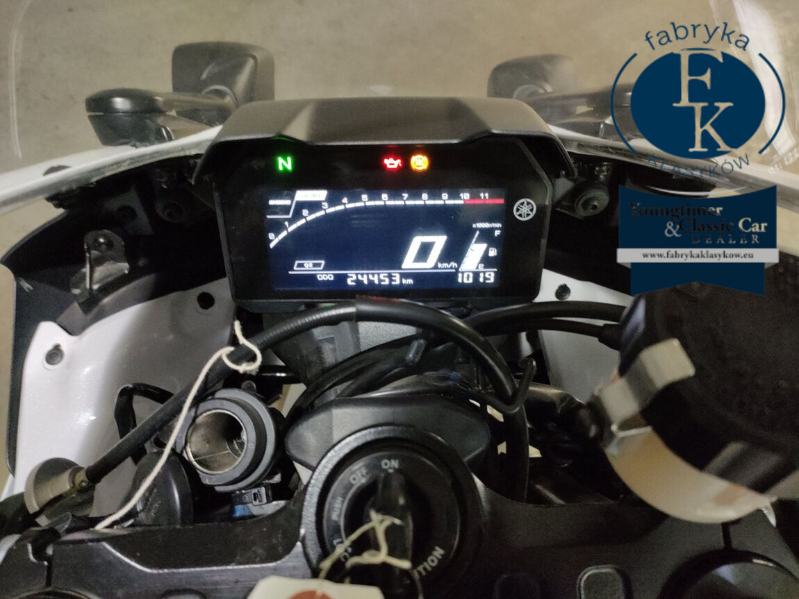 YAMAHA YZF-R7 2023 - zdjęcie 6