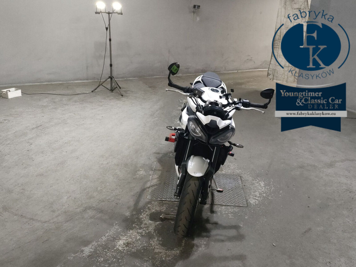 TRIUMPH STREET TRIPLE R 2023 - zdjęcie 4