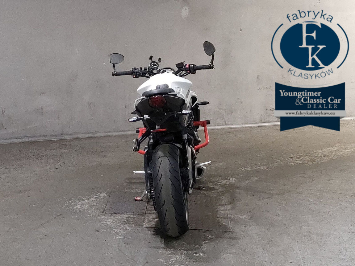 TRIUMPH STREET TRIPLE R 2023 - zdjęcie 5