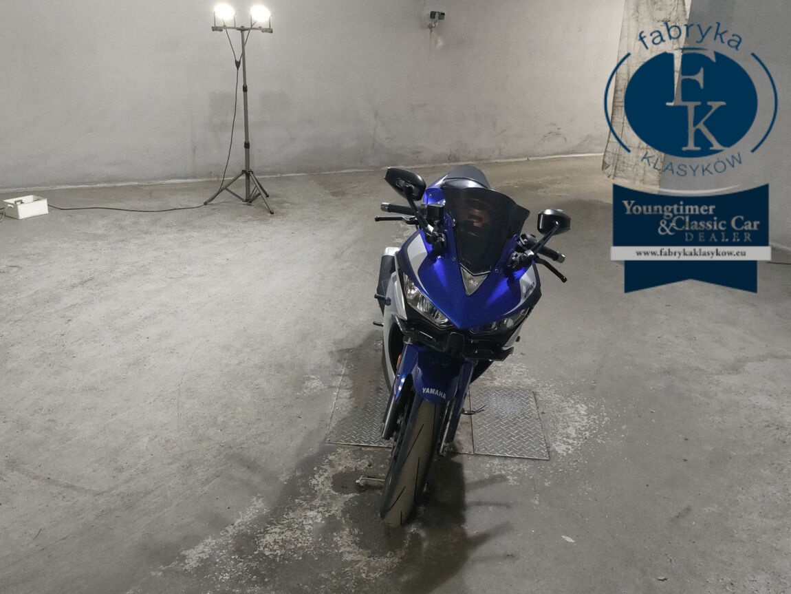 YAMAHA YZF-R25 - zdjęcie 4