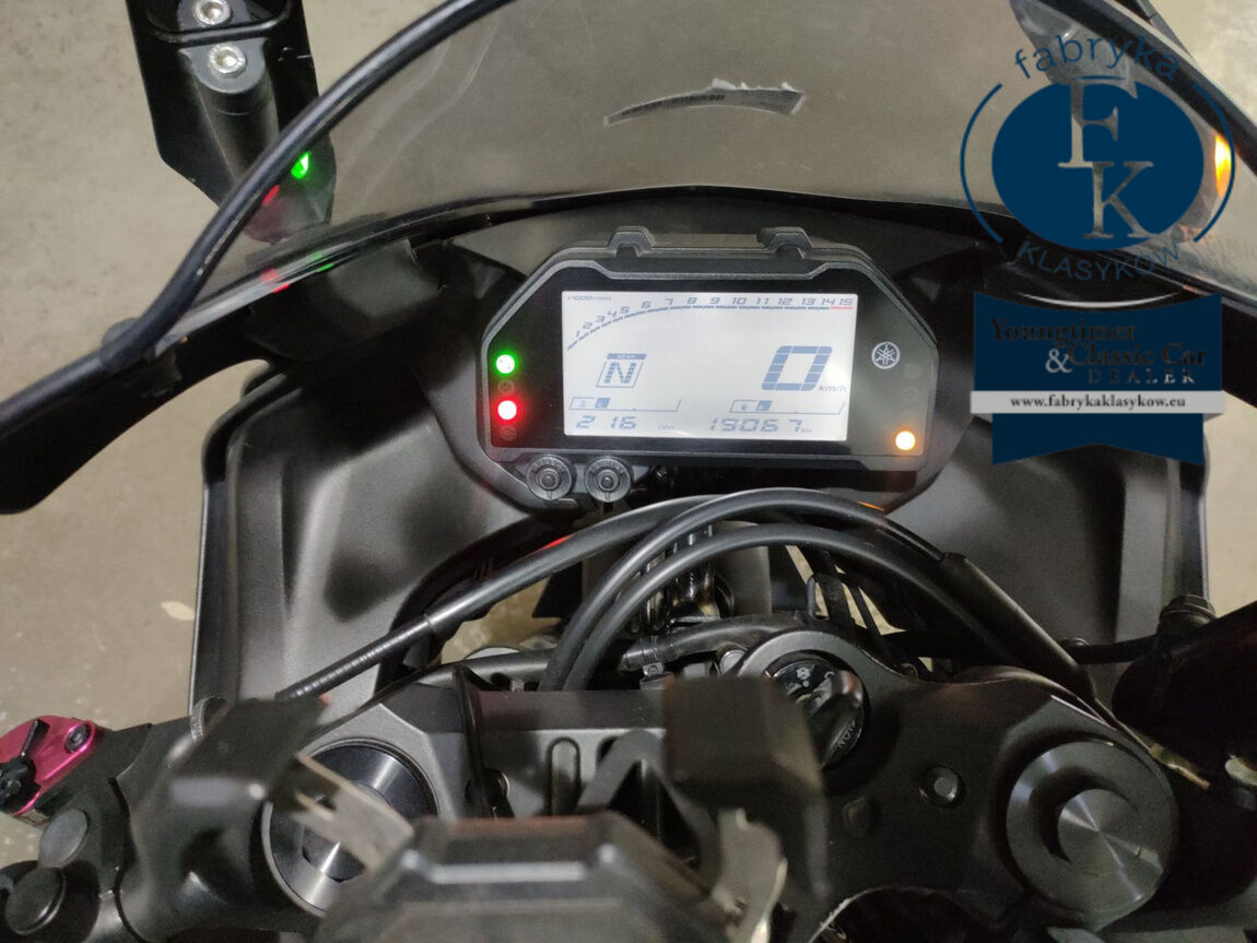 YAMAHA YZF-R25  - zdjęcie 6