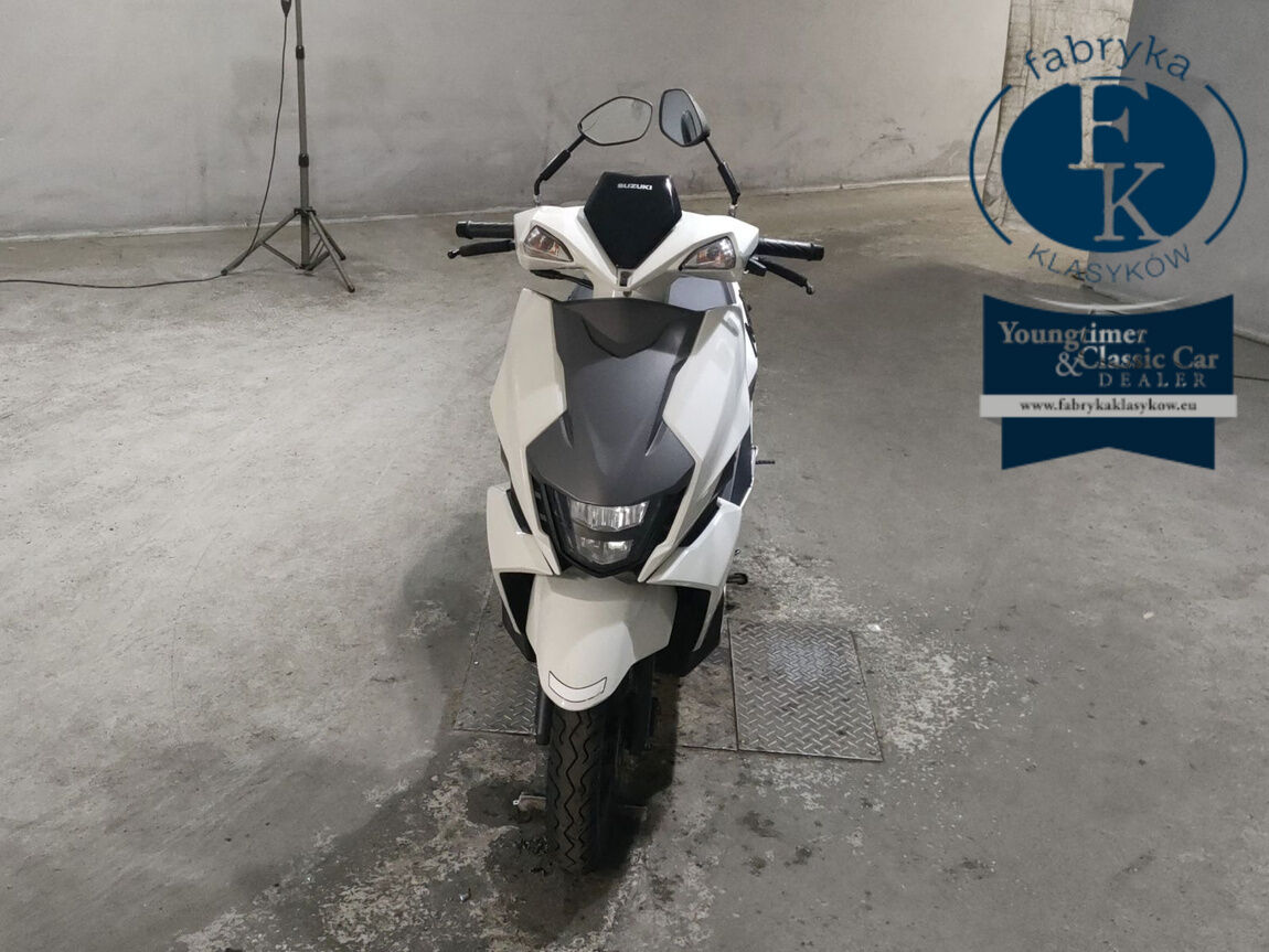 SUZUKI AVENIS125  - zdjęcie 4