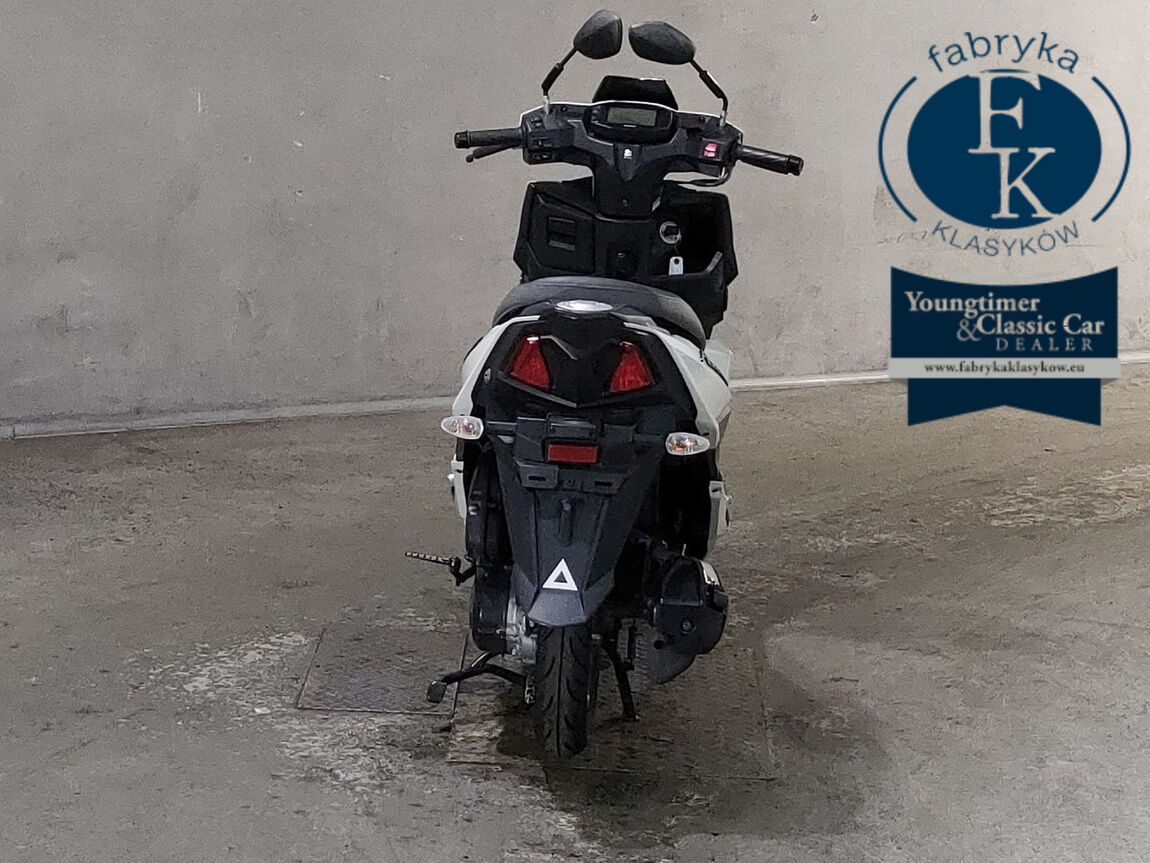 SUZUKI AVENIS125  - zdjęcie 5
