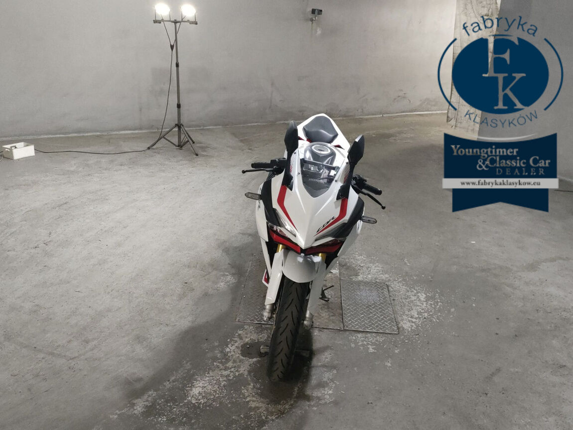 HONDA CBR250RR  - zdjęcie 4