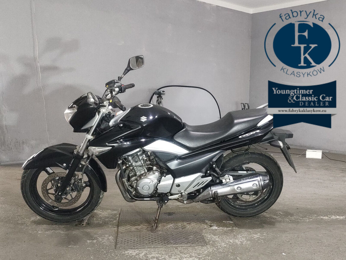 SUZUKI GSR250  - zdjęcie 3