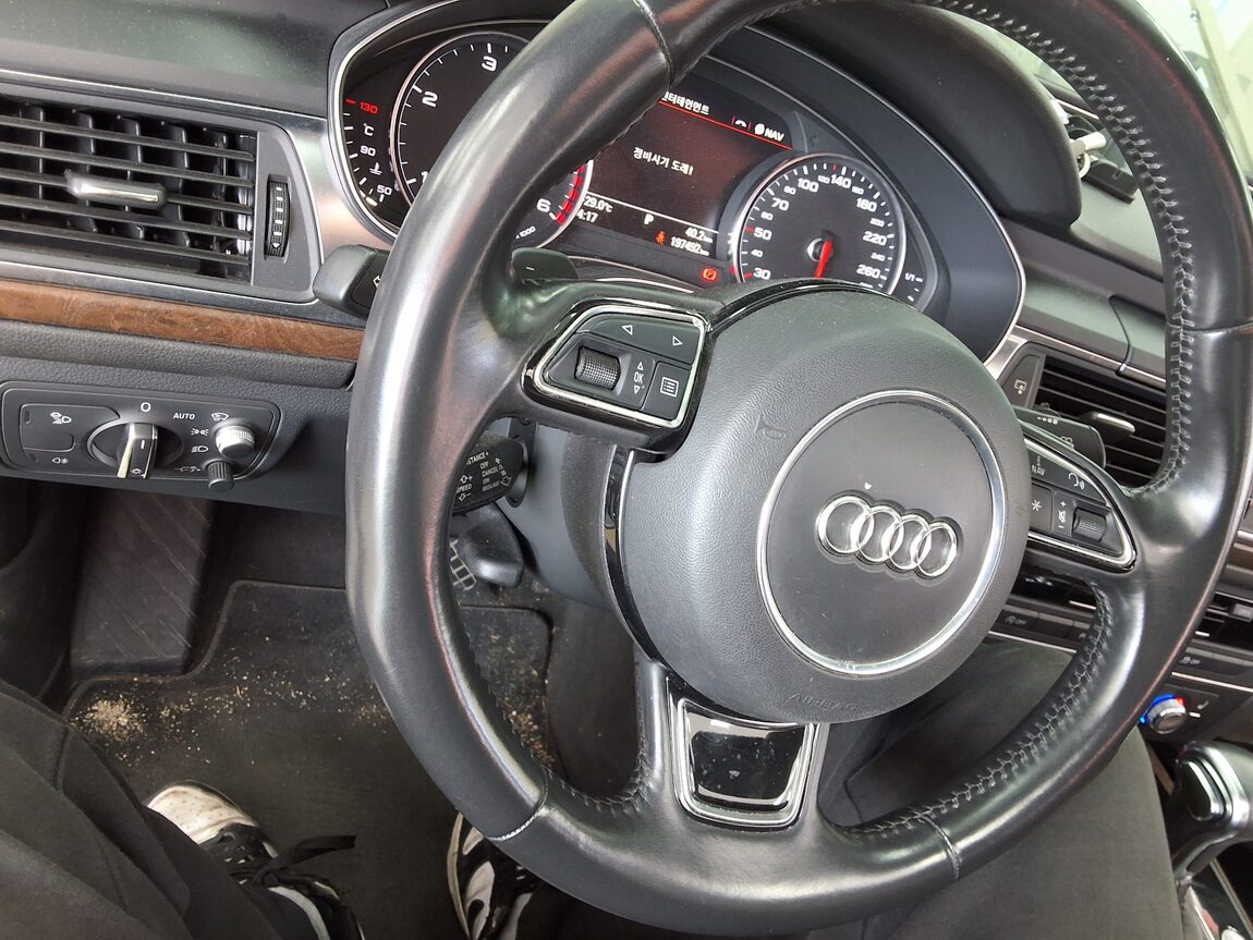 AUDI A6 (4TH GEN) 3.0 TDI QUATTRO DYNAMIC LED PACK 2013 - zdjęcie 25