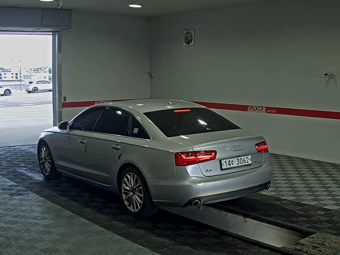 AUDI A6 (4TH GEN) 3.0 TDI QUATTRO DYNAMIC LED PACK 2013 - zdjęcie 6