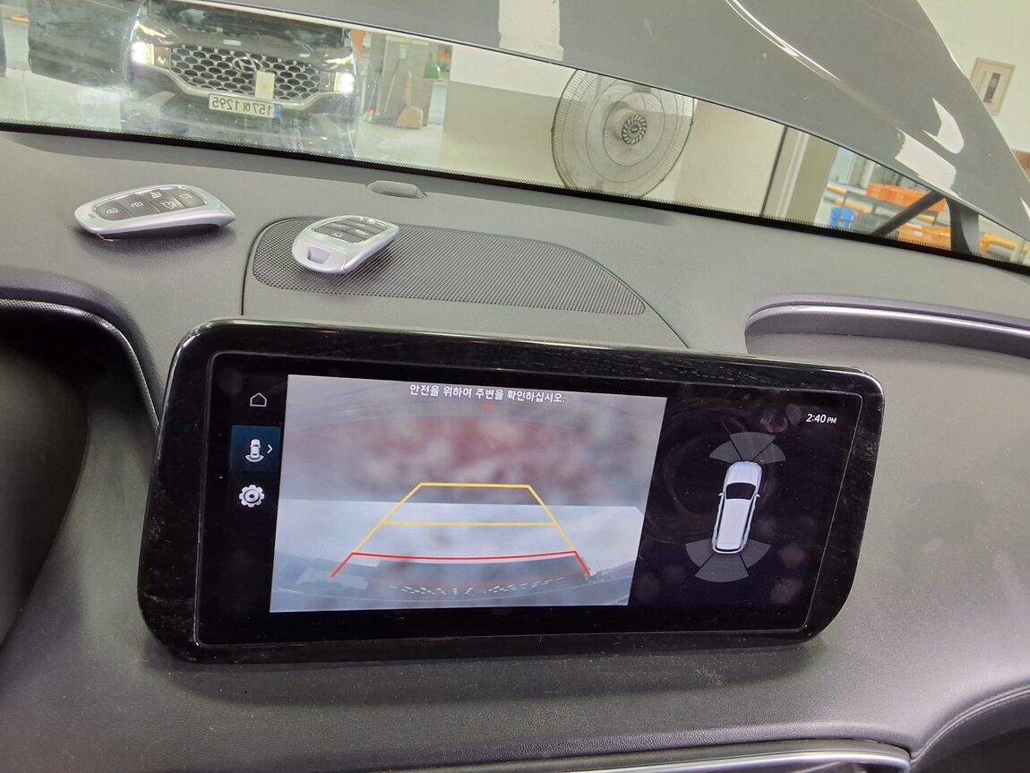 HYUNDAI THE NEW SANTA FE DIESEL 2.2 AWD PREMIUM 2021 - zdjęcie 18