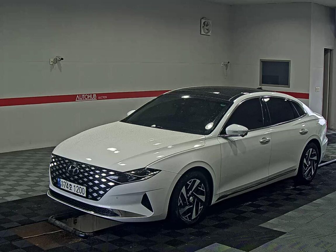 HYUNDAI THE NEW GRANDEUR IG HYBRID 2.4 HEV LE BLANC 2023 - zdjęcie 2