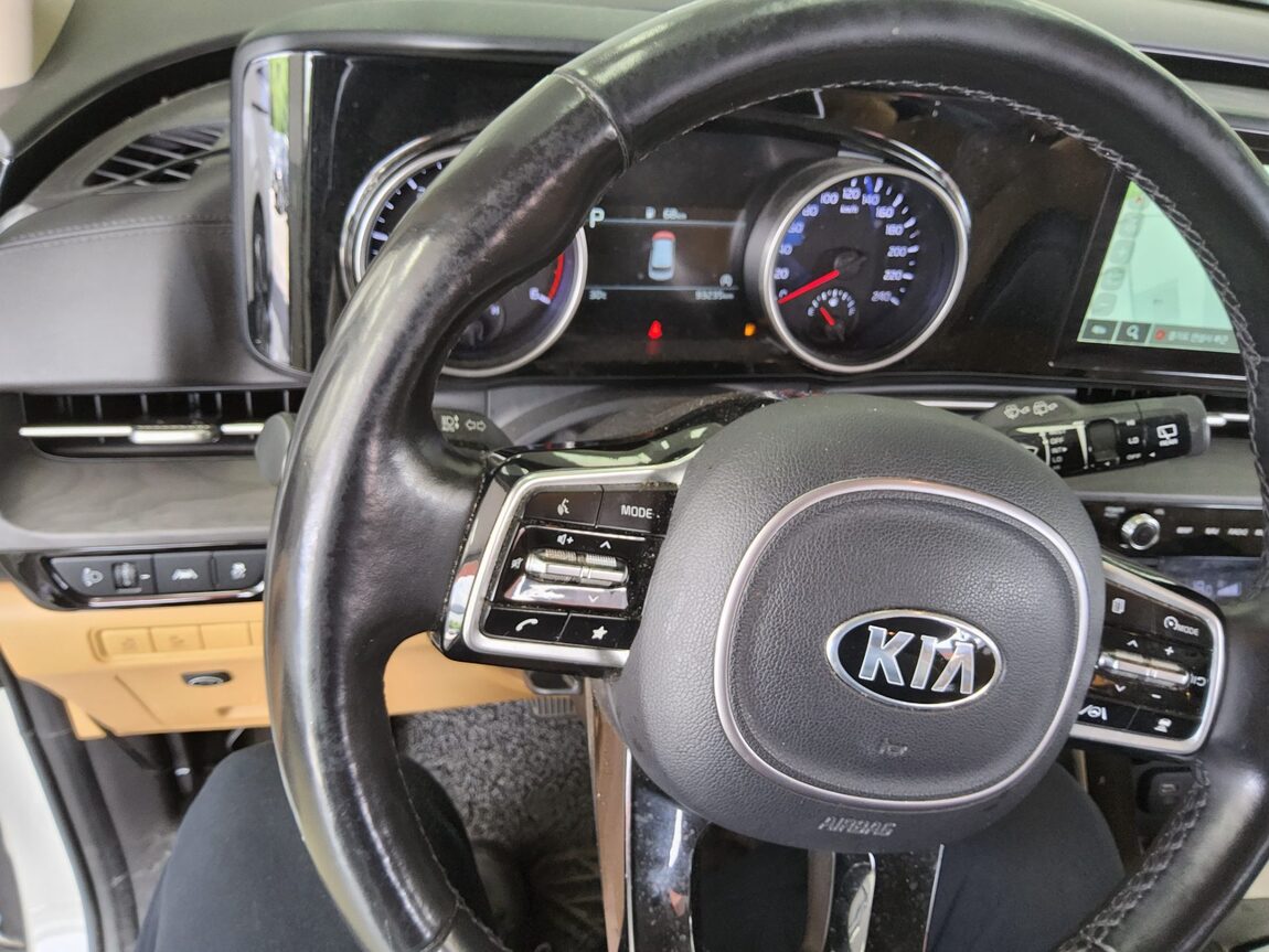 KIA NEW CARNIVAL (KA4) 9-SEATER DIESEL PRESTIGE 2021 - zdjęcie 17