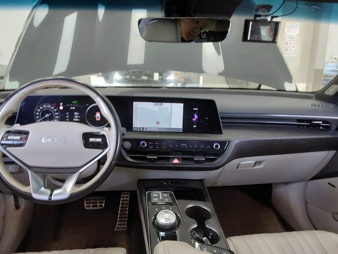 KIA K8 3.5 GDI 4WD SIGNATURE 2022 - zdjęcie 11