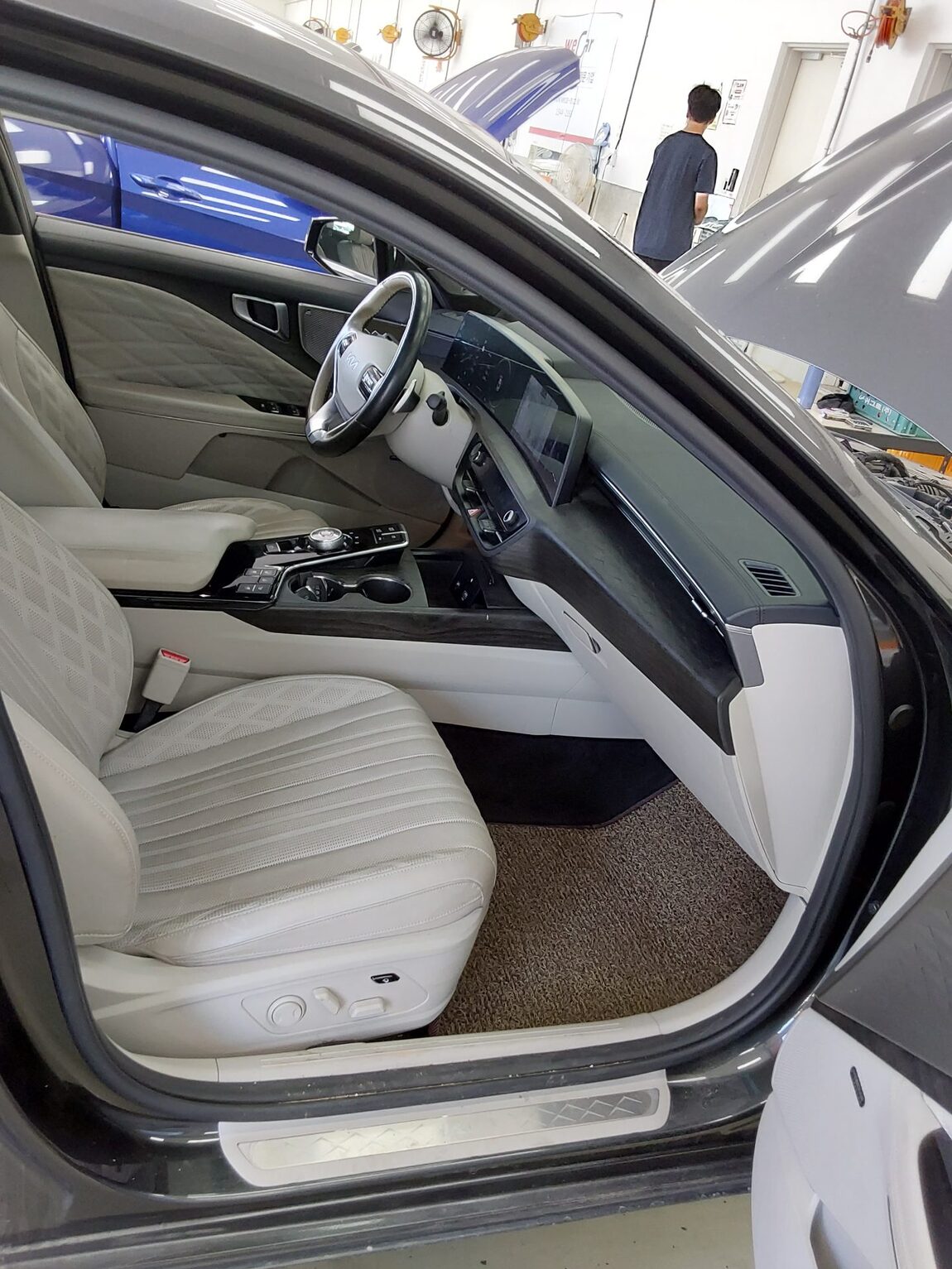 KIA K8 3.5 GDI 4WD SIGNATURE 2022 - zdjęcie 14