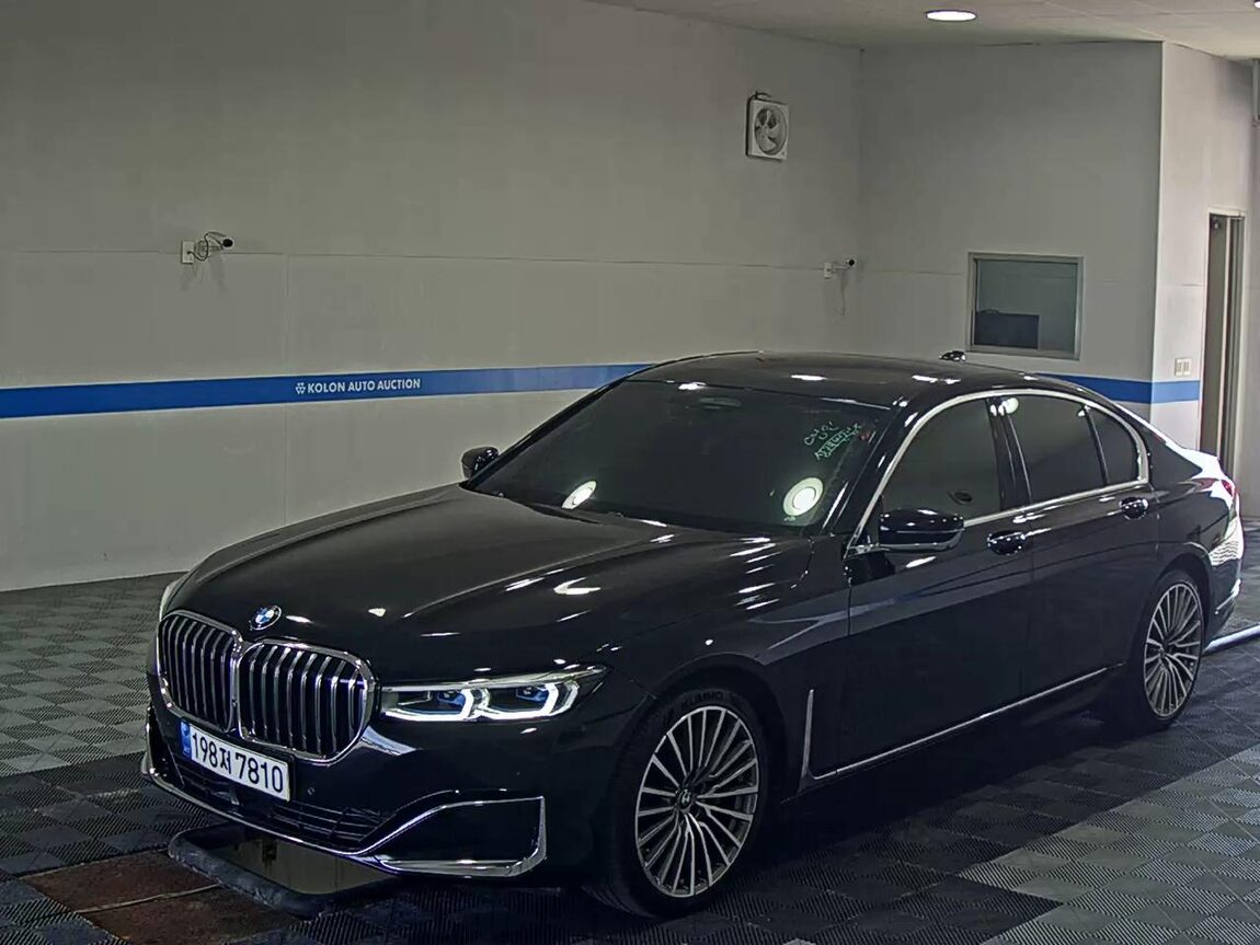 BMW 7 SERIES (6TH GEN) 740d xDrive DESIGN PURE EXCELLENCE 2021 - zdjęcie 2