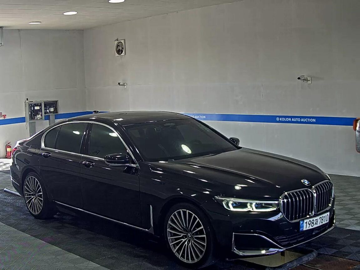 BMW 7 SERIES (6TH GEN) 740d xDrive DESIGN PURE EXCELLENCE 2021 - zdjęcie 3