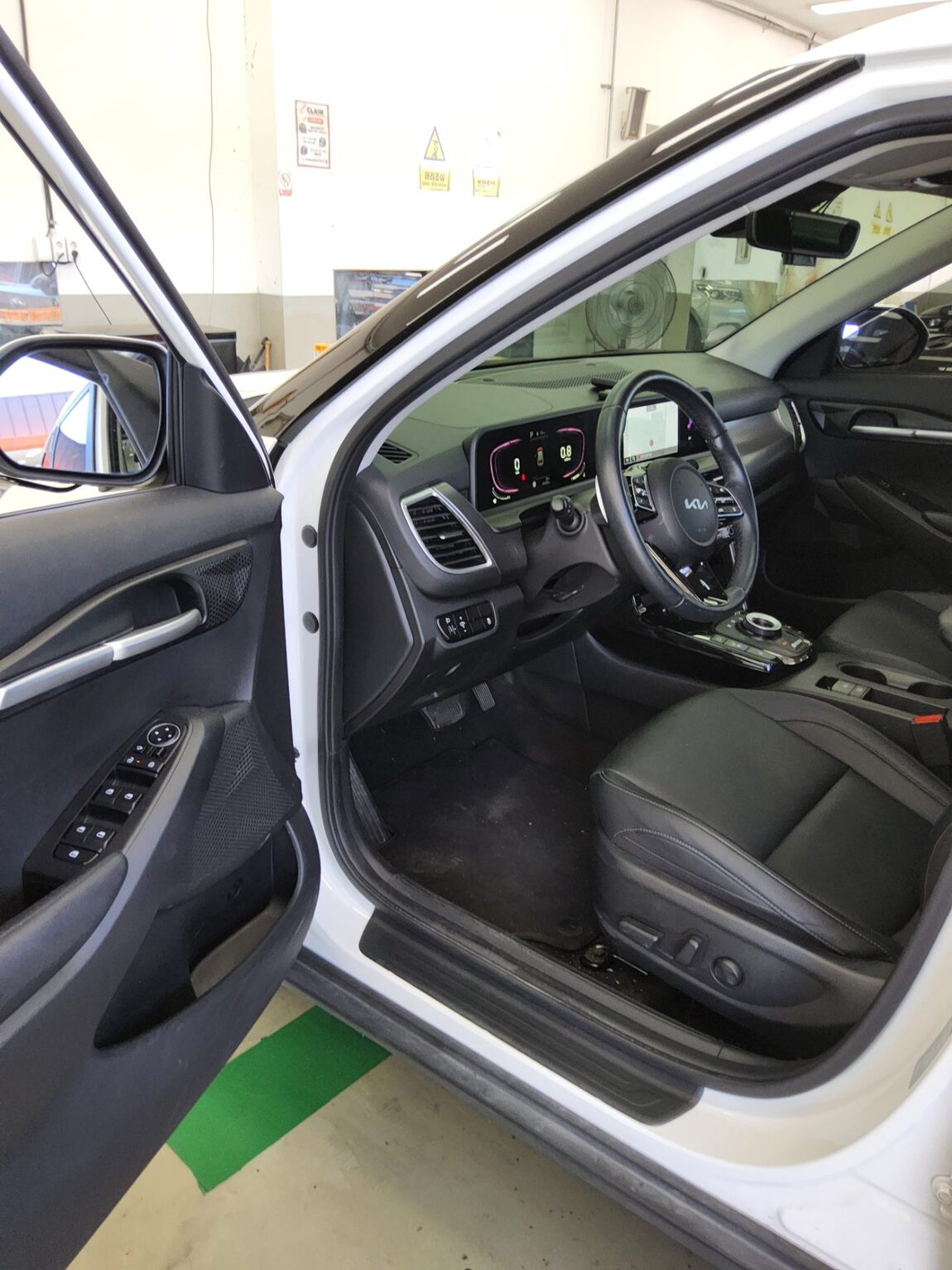 KIA THE NEW SELTOS 1.6 GASOLINE TURBO 2WD PRESTIGE 2024 - zdjęcie 10
