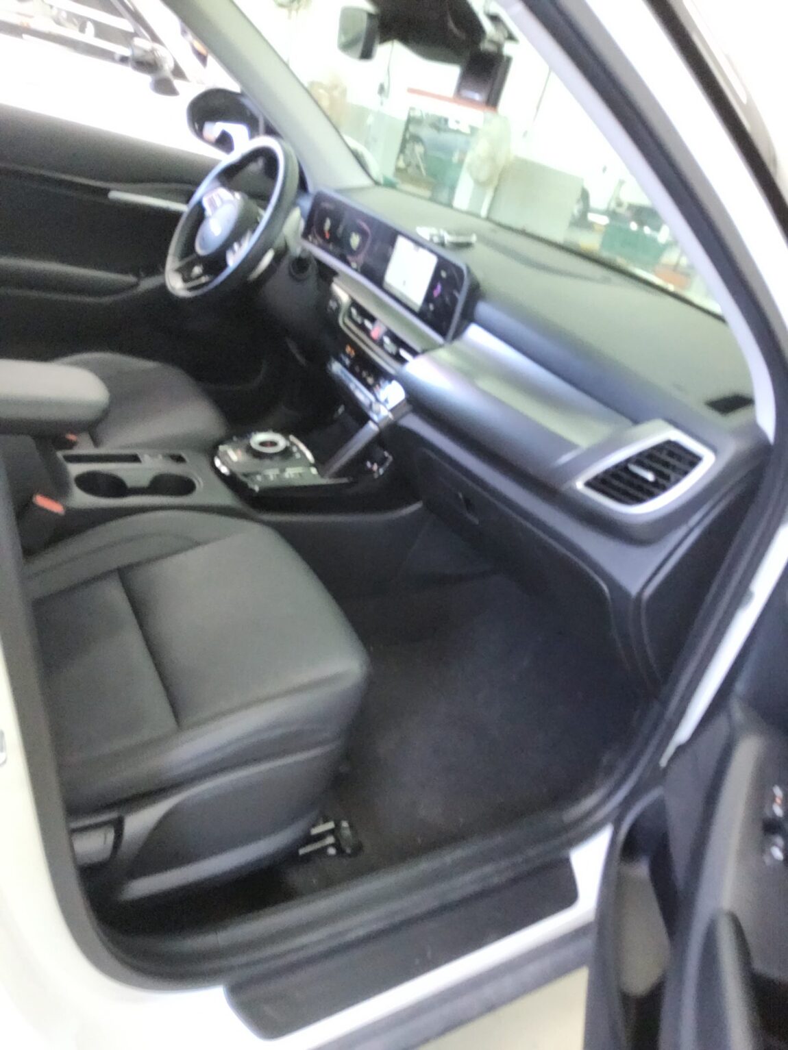 KIA THE NEW SELTOS 1.6 GASOLINE TURBO 2WD PRESTIGE 2024 - zdjęcie 14