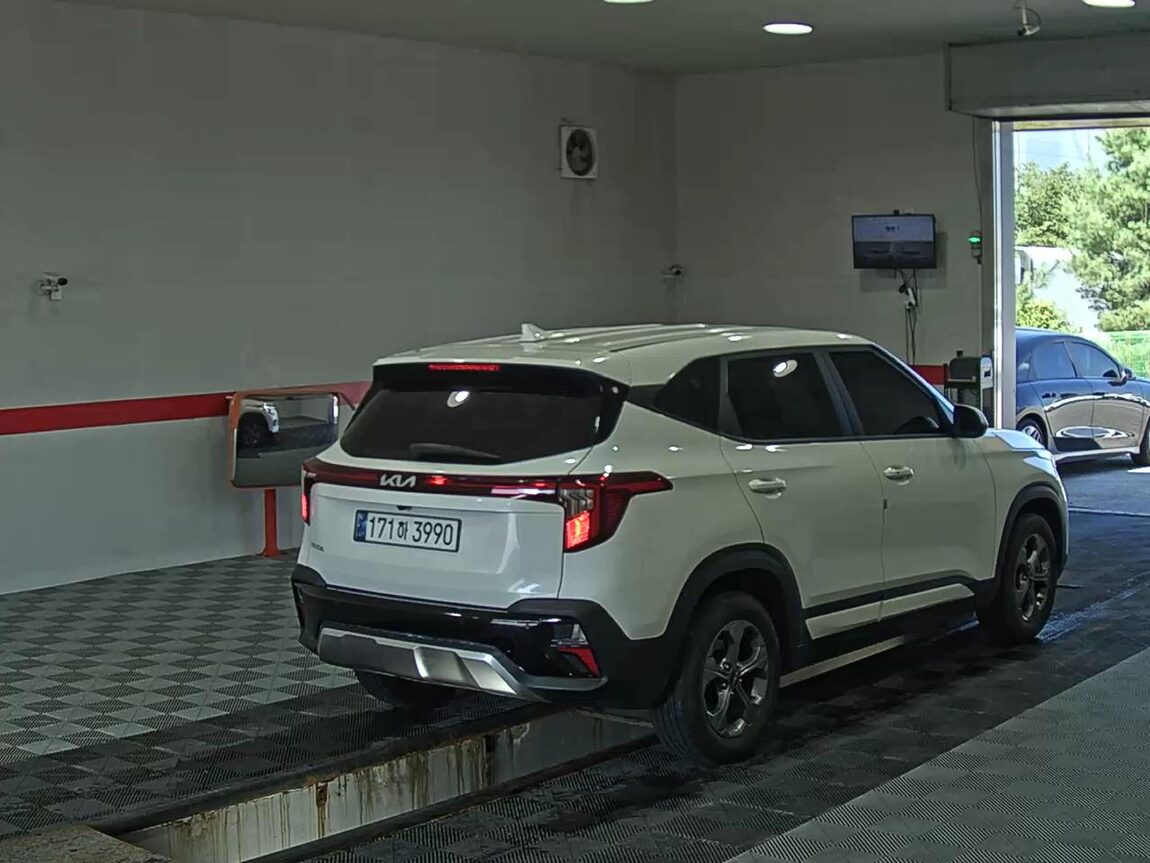 KIA THE NEW SELTOS 1.6 GASOLINE TURBO 2WD PRESTIGE 2024 - zdjęcie 5