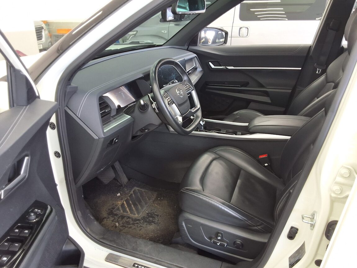 KG MOBILITY (SSANGYONG) TORRES 1.5 GDI-T 2WD T7 2023 - zdjęcie 10