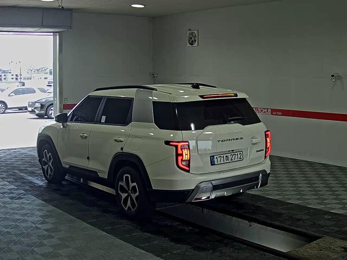 KG MOBILITY (SSANGYONG) TORRES 1.5 GDI-T 2WD T7 2023 - zdjęcie 6