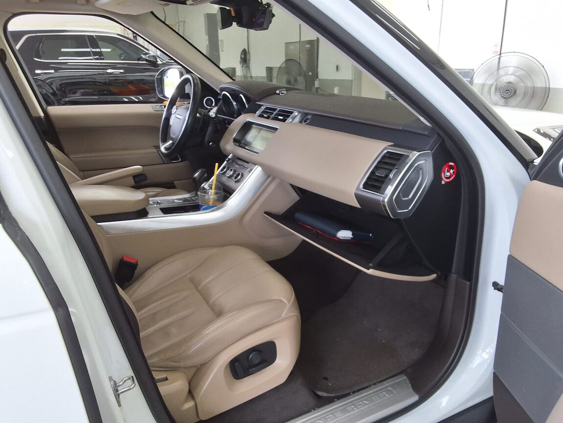 LAND ROVER RANGE ROVER SPORT (2ND GEN) 3.0 SDV6 HSE 2017 - zdjęcie 15
