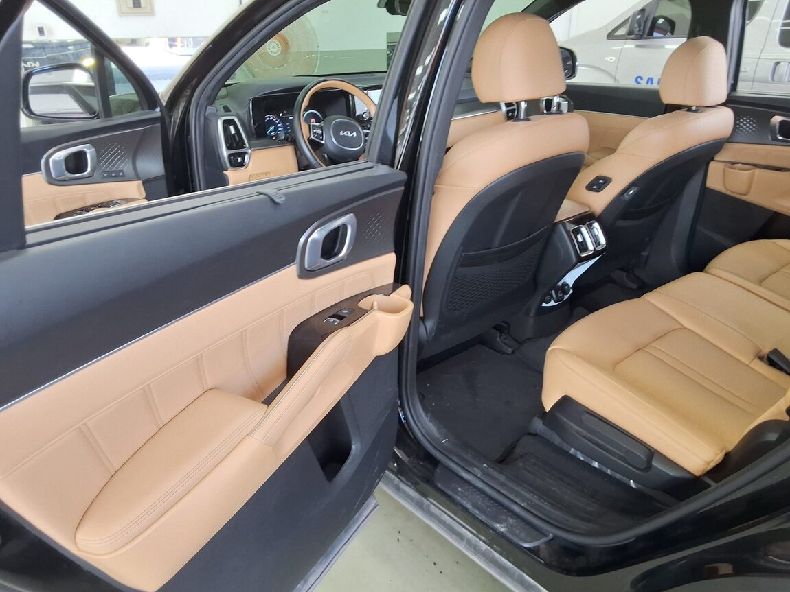 KIA NEW SORENTO HYBRID (MQ4) 1.6 HEV 2WD NOBLESSE 2023 - zdjęcie 12