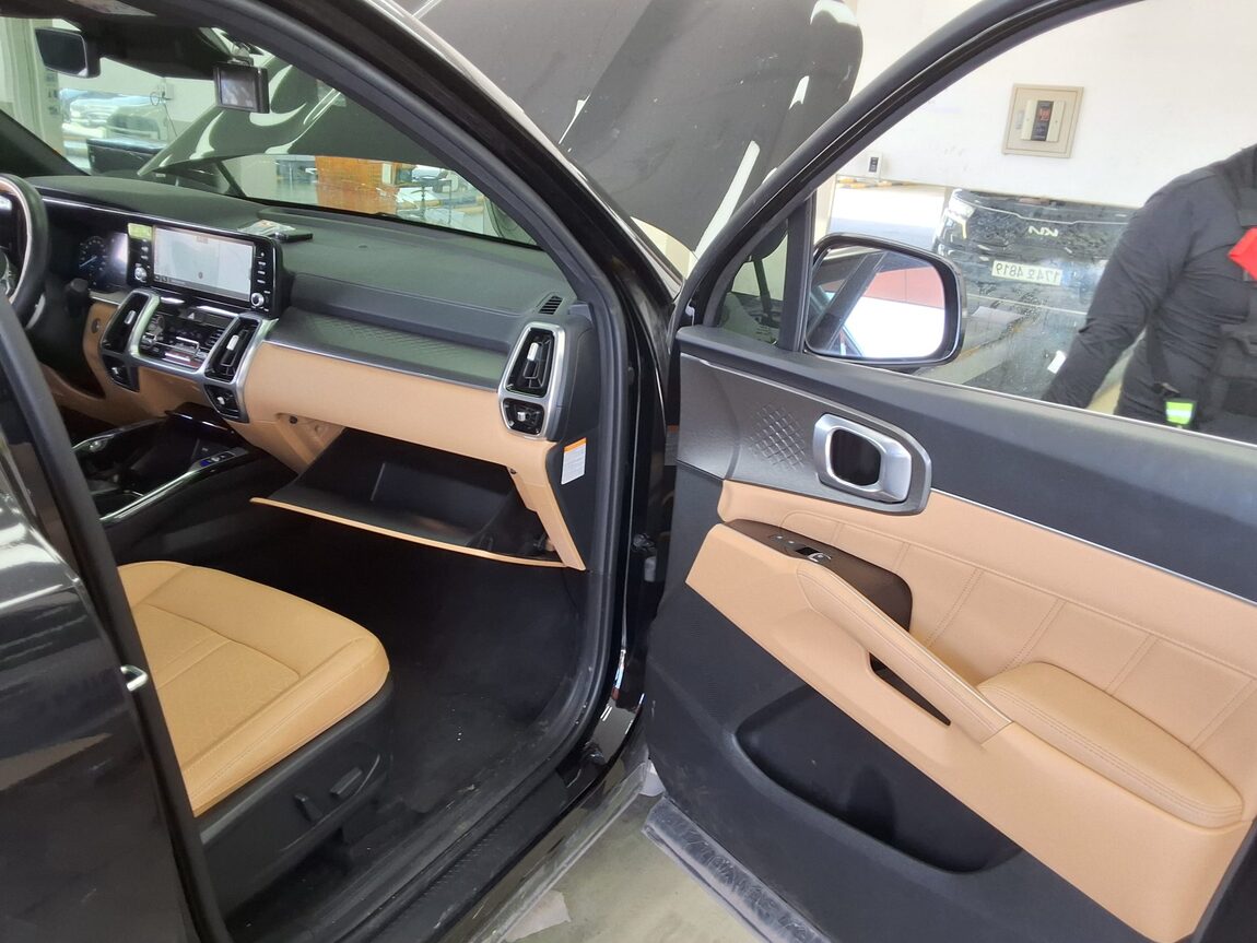 KIA NEW SORENTO HYBRID (MQ4) 1.6 HEV 2WD NOBLESSE 2023 - zdjęcie 14
