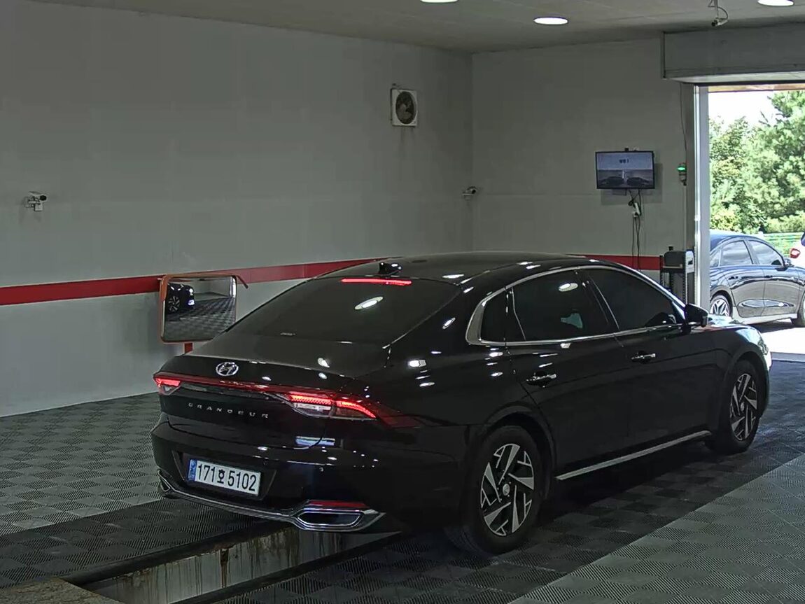 HYUNDAI THE NEW GRANDEUR IG HYBRID 2.4 HEV LE BLANC 2023 - zdjęcie 5