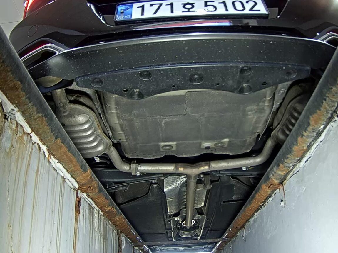 HYUNDAI THE NEW GRANDEUR IG HYBRID 2.4 HEV LE BLANC 2023 - zdjęcie 8