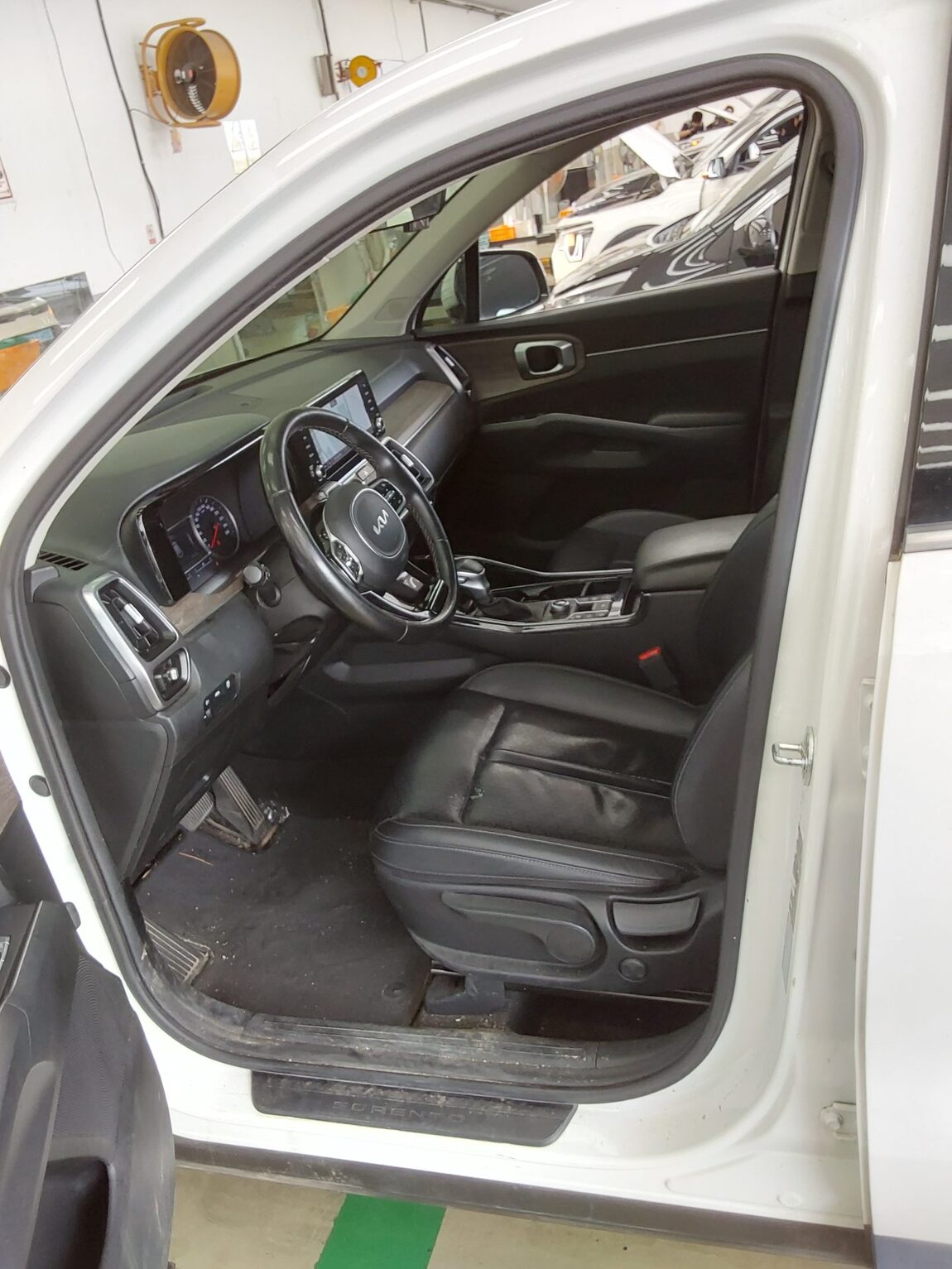 KIA NEW SORENTO (MQ4) 2.2 DIESEL 2WD TRENDY 2022 - zdjęcie 10