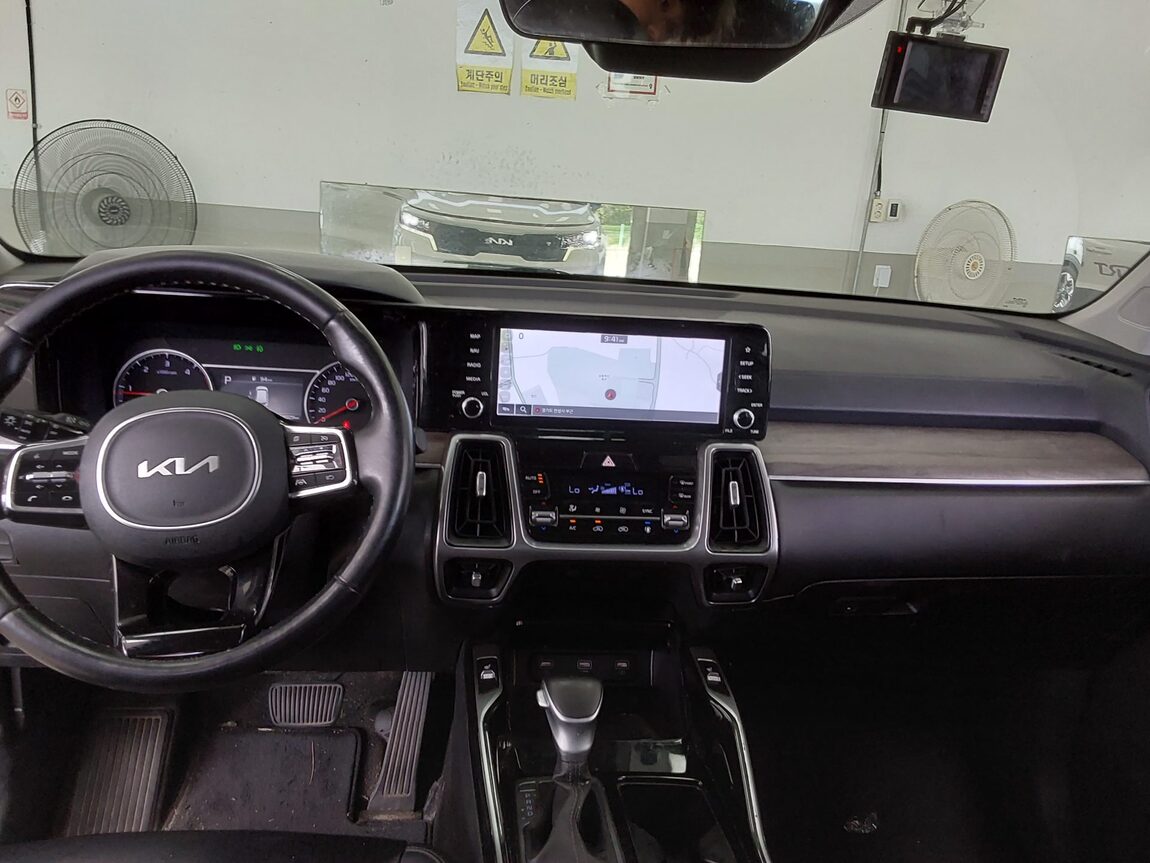 KIA NEW SORENTO (MQ4) 2.2 DIESEL 2WD TRENDY 2022 - zdjęcie 11