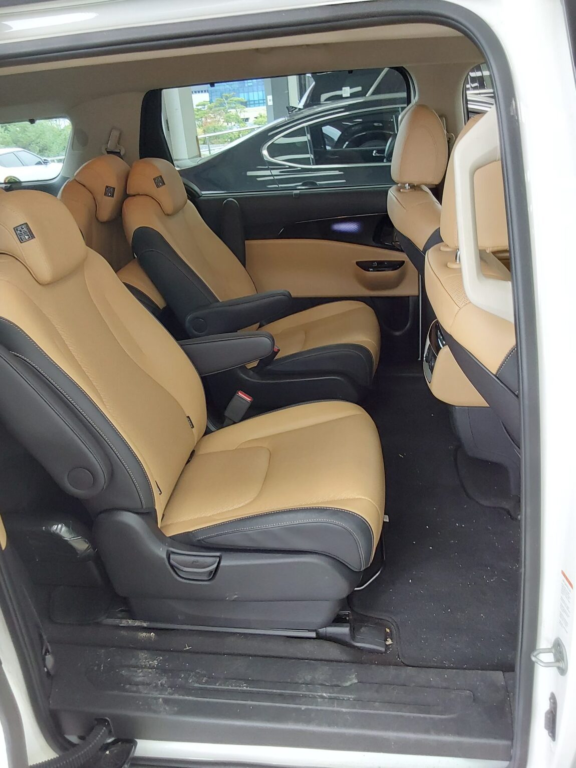 KIA NEW CARNIVAL (KA4) 9-SEATER DIESEL SIGNATURE 2023 - zdjęcie 13