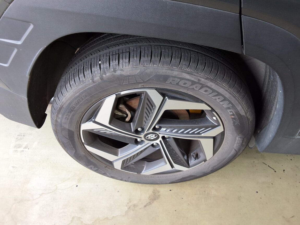 HYUNDAI THE ALL NEW TUCSON 1.6 TURBO 2WD PREMIUM 2023 - zdjęcie 25