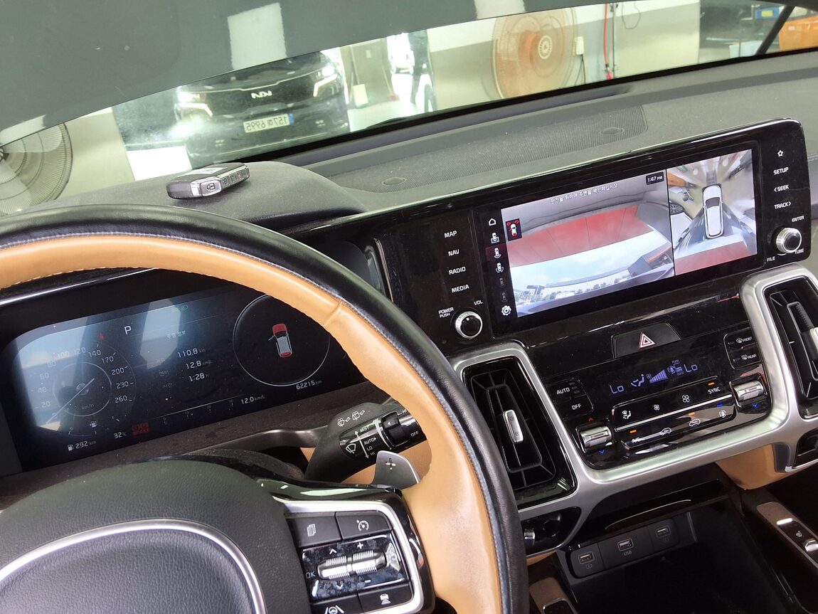 KIA NEW SORENTO (MQ4) 2.2 DIESEL 2WD NOBLESSE 2022 - zdjęcie 19
