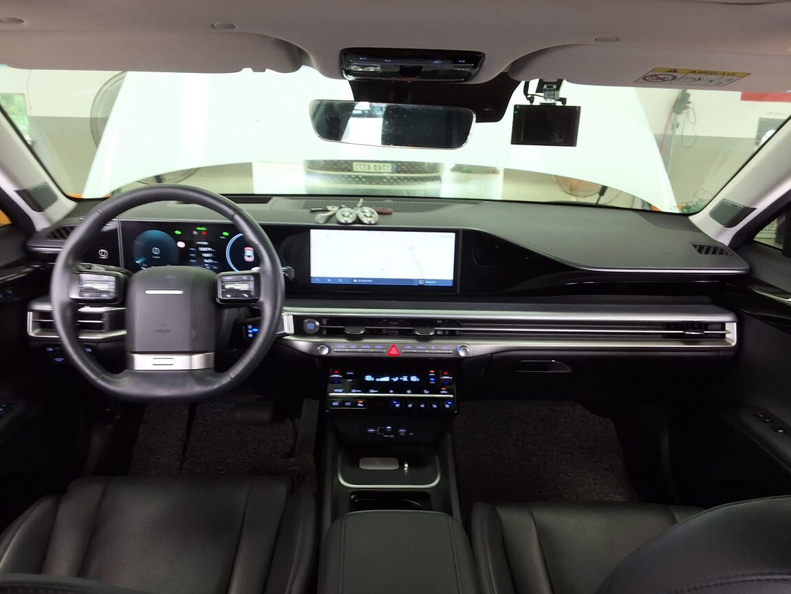 HYUNDAI THE ALL NEW GRANDEUR HYBRID 1.6 HYBRID EXCLUSIVE 2023 - zdjęcie 12