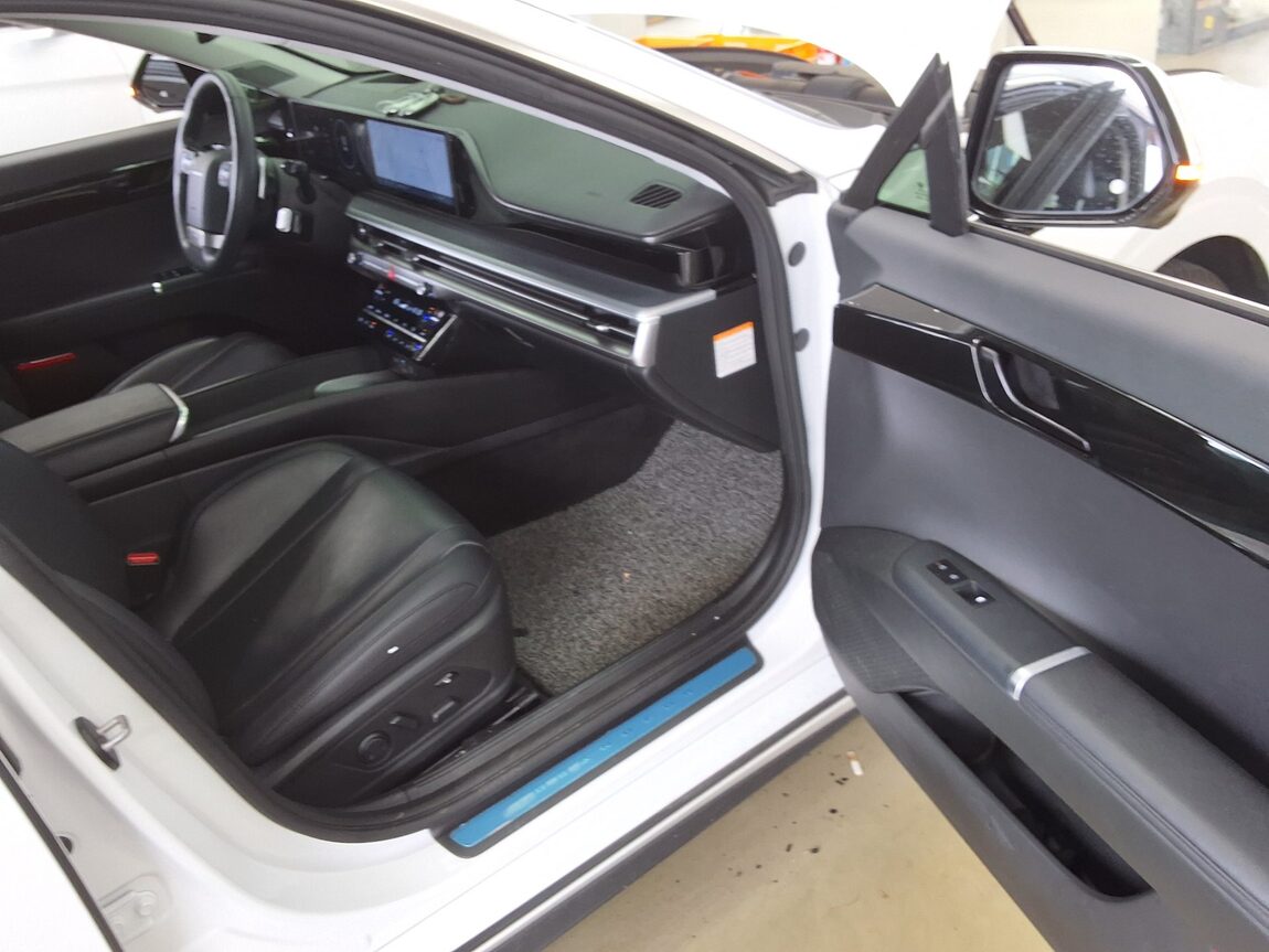 HYUNDAI THE ALL NEW GRANDEUR HYBRID 1.6 HYBRID EXCLUSIVE 2023 - zdjęcie 15