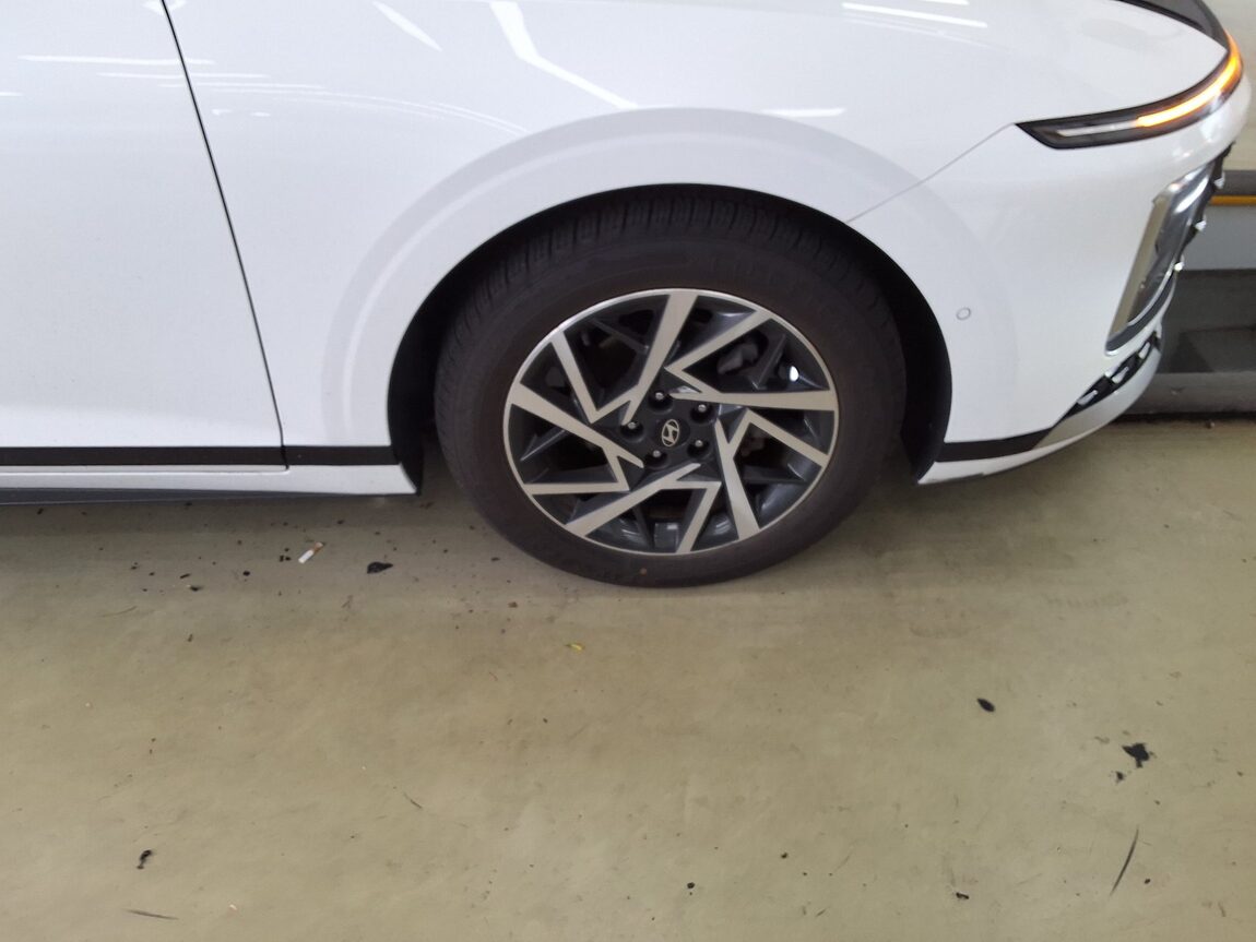 HYUNDAI THE ALL NEW GRANDEUR HYBRID 1.6 HYBRID EXCLUSIVE 2023 - zdjęcie 25