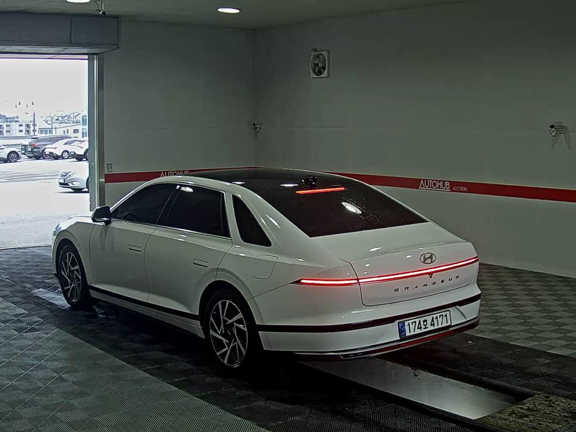 HYUNDAI THE ALL NEW GRANDEUR HYBRID 1.6 HYBRID EXCLUSIVE 2023 - zdjęcie 6