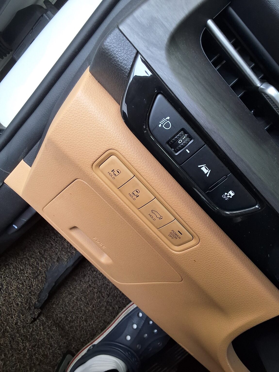 KIA NEW CARNIVAL (KA4) 7-SEATER DIESEL NOBLESSE OUTDOOR 2023 - zdjęcie 22