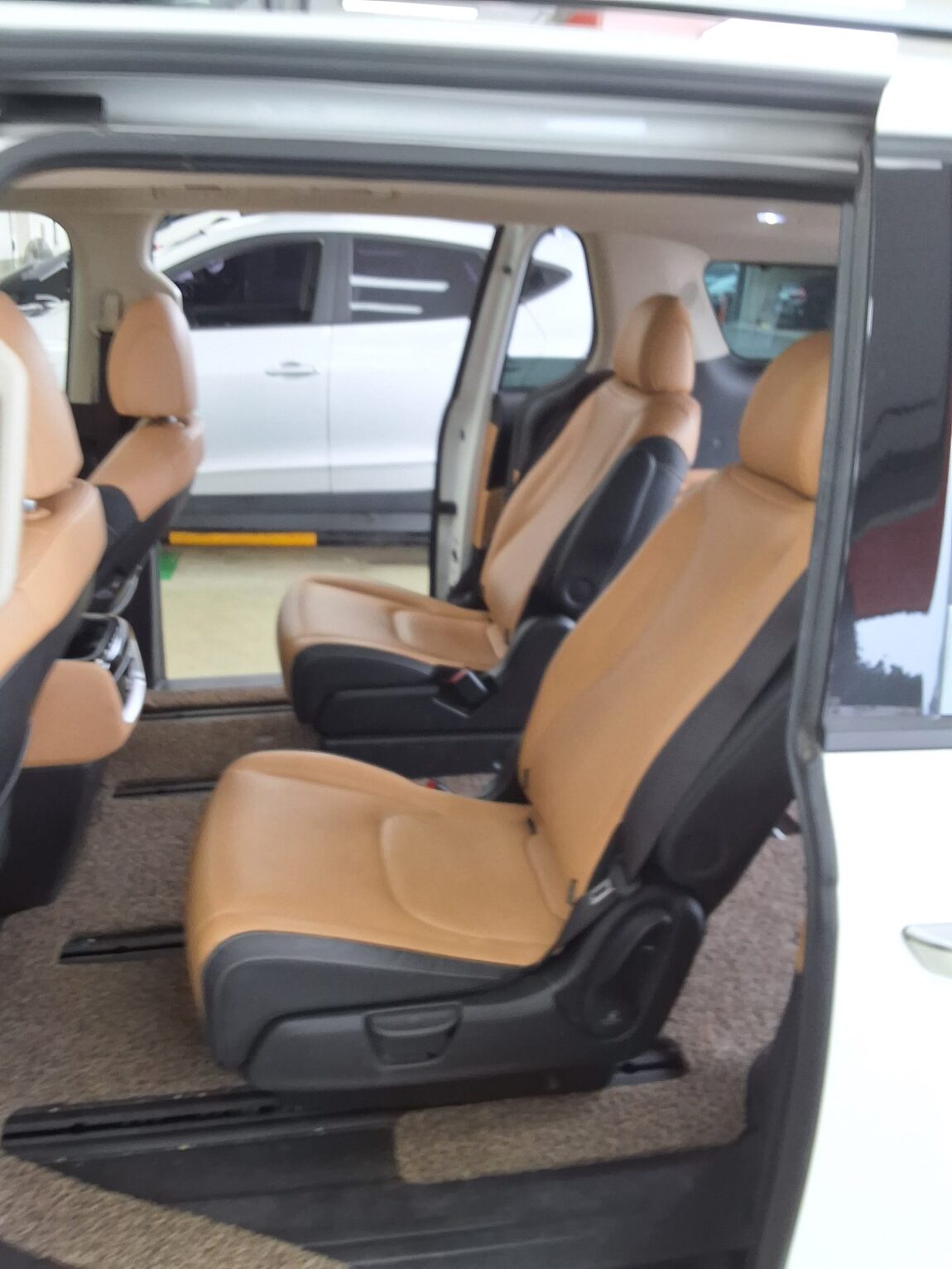 KIA NEW CARNIVAL (KA4) 7-SEATER DIESEL NOBLESSE OUTDOOR 2023 - zdjęcie 13