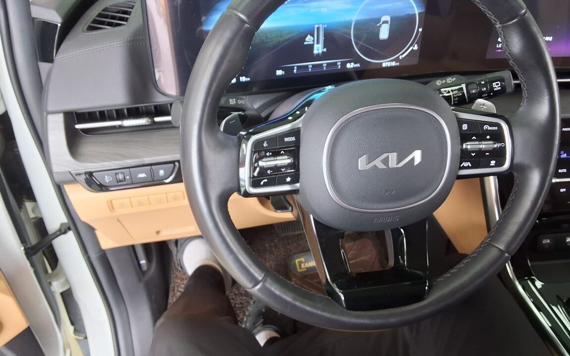 KIA NEW CARNIVAL (KA4) 9-SEATER DIESEL SIGNATURE 2023 - zdjęcie 17