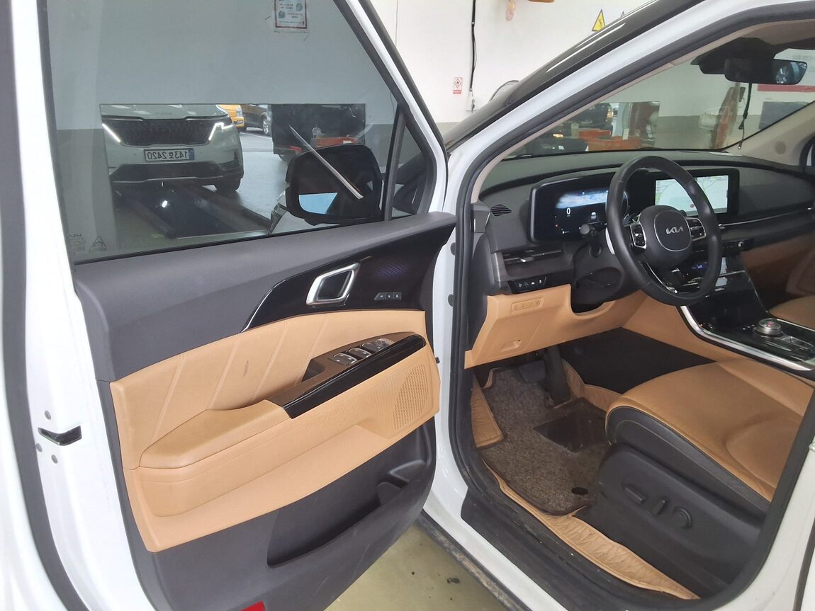 KIA NEW CARNIVAL (KA4) 7-SEATER GASOLINE SIGNATURE 2023 - zdjęcie 10