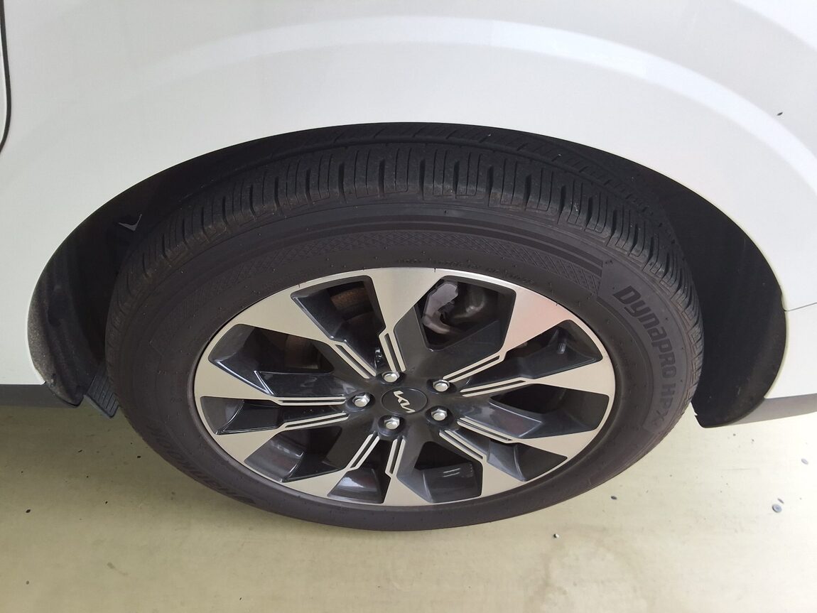 KIA NEW CARNIVAL (KA4) 7-SEATER GASOLINE SIGNATURE 2023 - zdjęcie 24