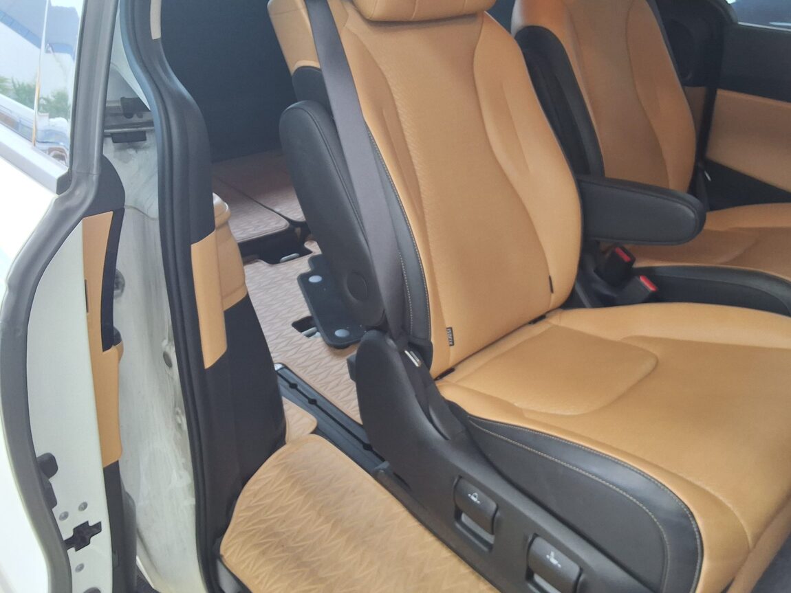 KIA NEW CARNIVAL (KA4) 7-SEATER GASOLINE SIGNATURE 2023 - zdjęcie 13