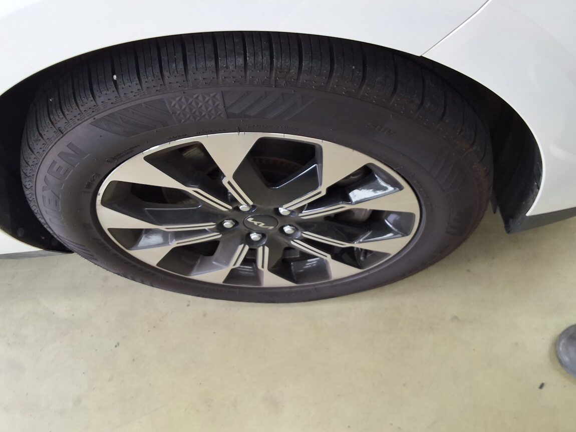 KIA NEW CARNIVAL (KA4) 7-SEATER GASOLINE SIGNATURE 2023 - zdjęcie 25