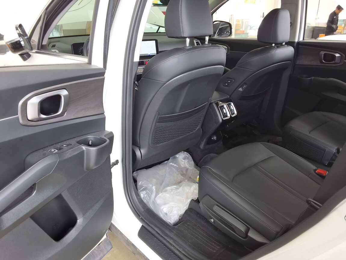 KIA THE NEW SORENTO (MQ4) 2.2 DIESEL 2WD PRESTIGE 2025 - zdjęcie 13