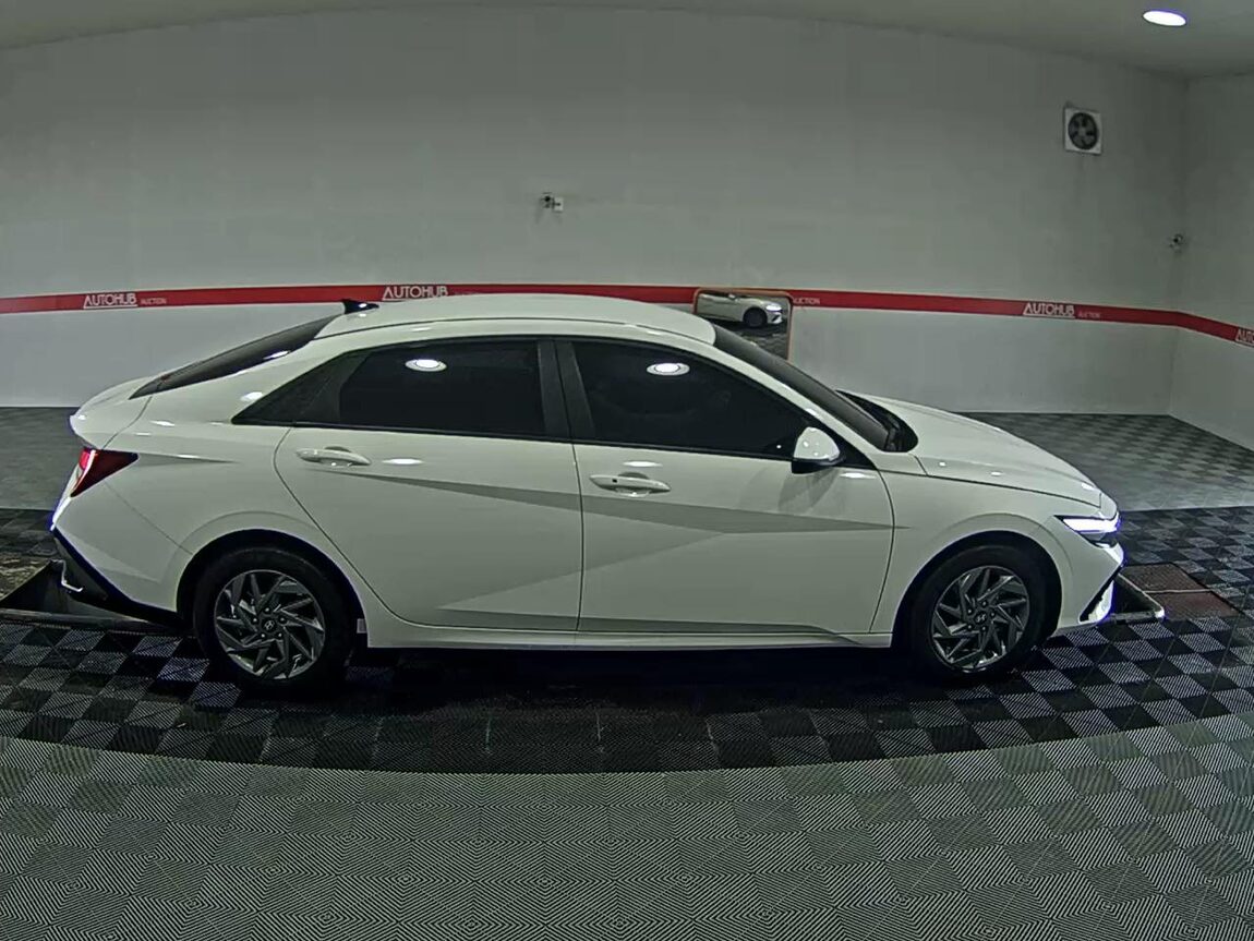 HYUNDAI THE NEW AVANTE (CN7) GASOLINE 1.6 MODERN 2025 - zdjęcie 4