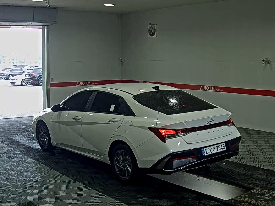 HYUNDAI THE NEW AVANTE (CN7) GASOLINE 1.6 MODERN 2025 - zdjęcie 6