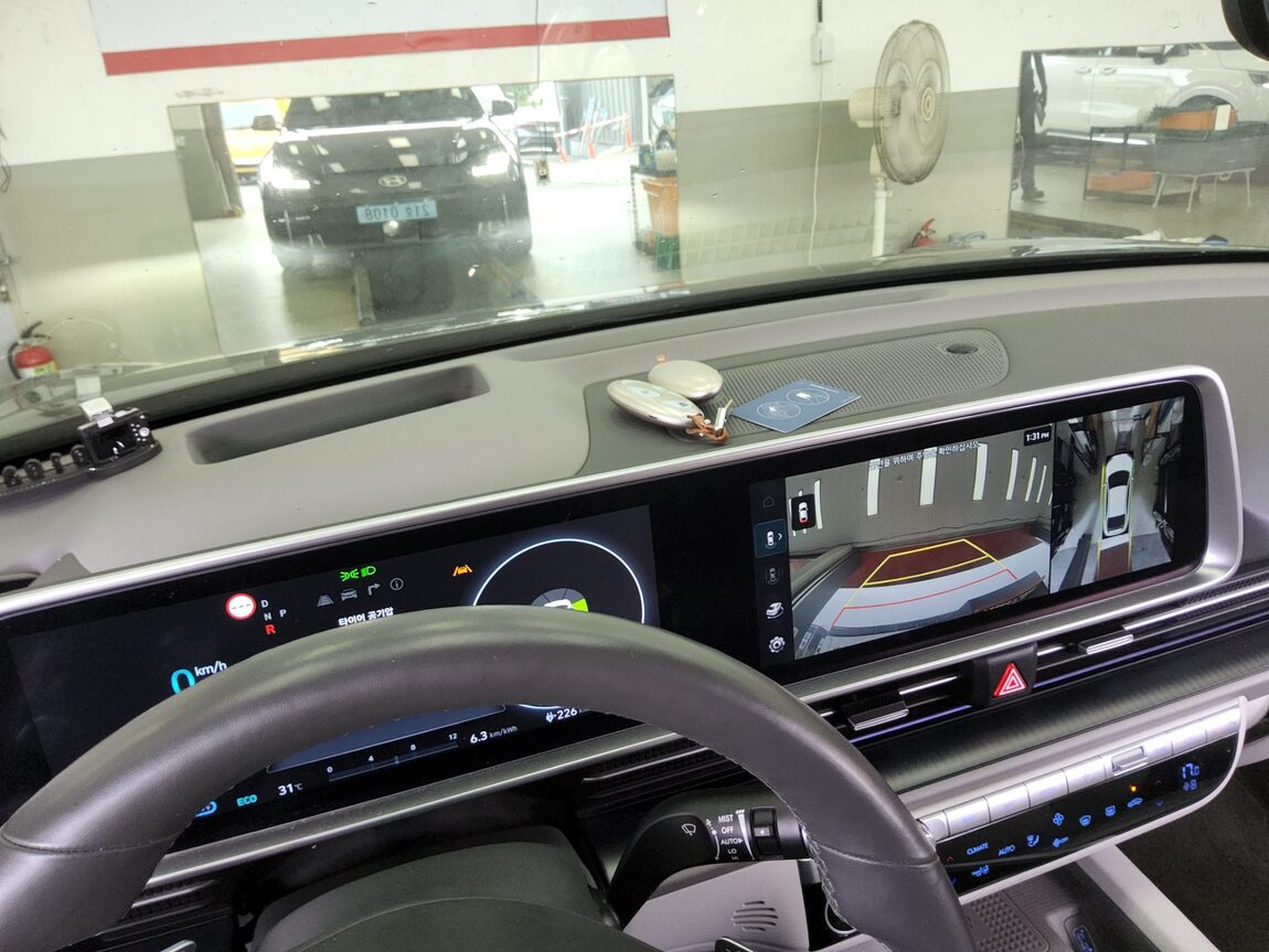 HYUNDAI IONIQ 6 LONG RANGE 2WD EXCLUSIVE PLUS 2023 - zdjęcie 18