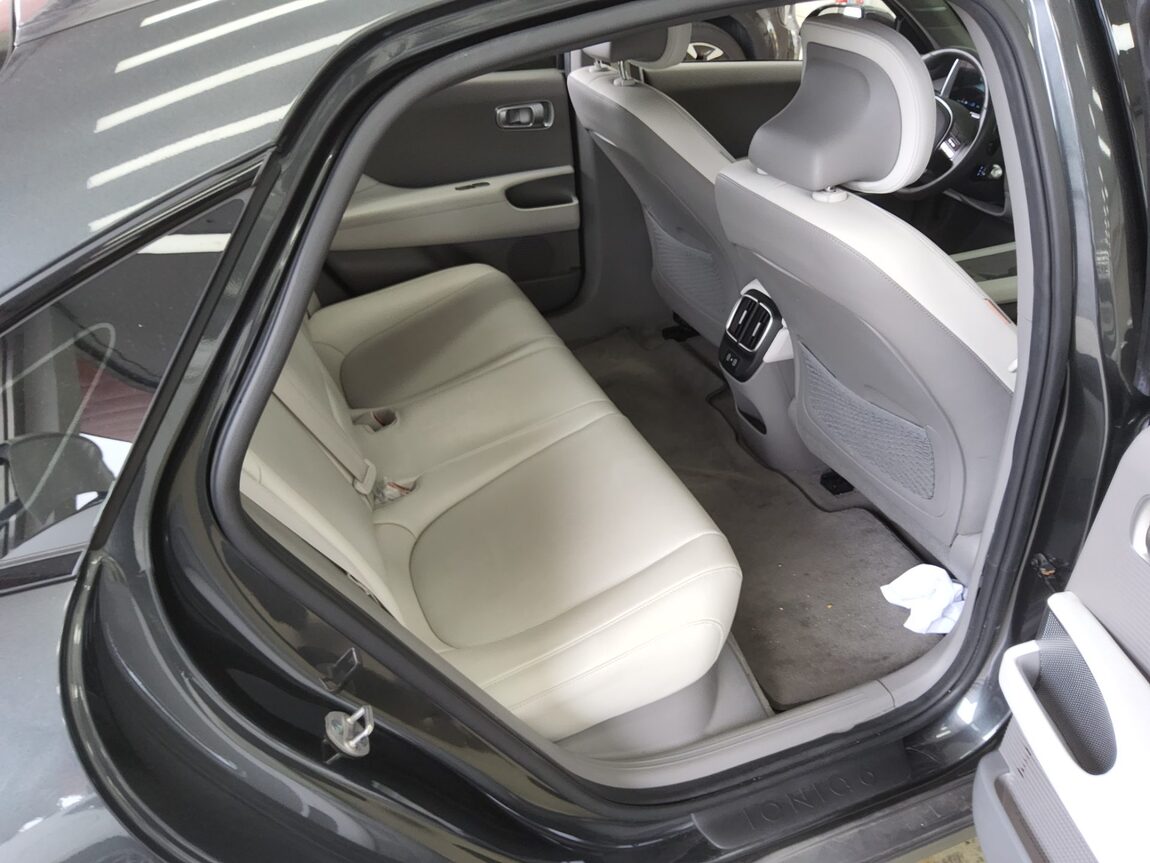 HYUNDAI IONIQ 6 LONG RANGE 2WD EXCLUSIVE PLUS 2023 - zdjęcie 13